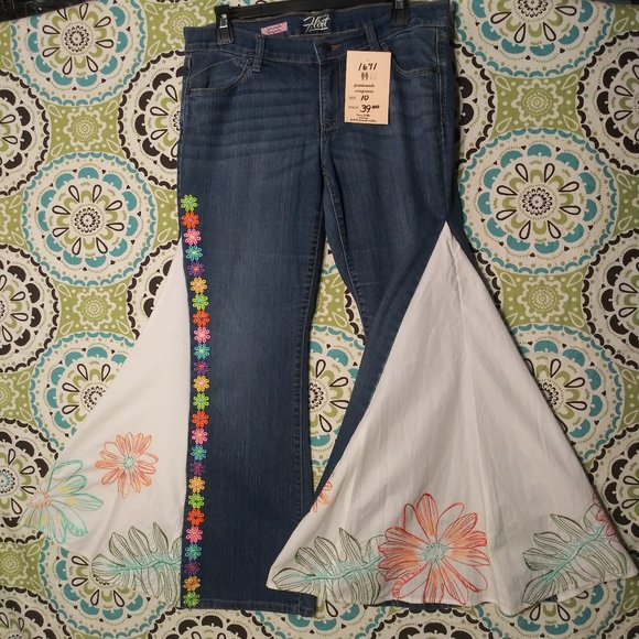 1671 Jeaniemade Size 10 Old Navy Bell-Bottoms - Picture 1 of 4
